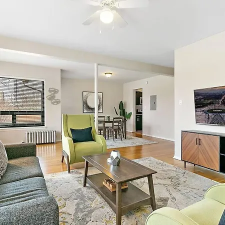 Beautiful 1Br Brick Home In Historic Hyde Park